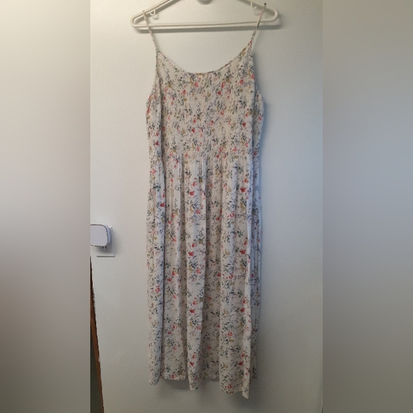 Very pretty flowered maxi dress - Marks & Spencer size 12 - Picture 1 of 4